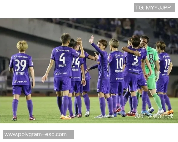 圣塔菲与巴兰的精彩对决分析及赛季表现全面解析